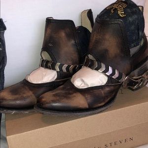 Freebird by Steven Blade Bootie, Women’s size 10